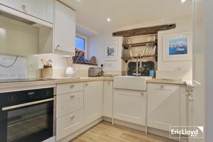 Photo 14- click for photo gallery